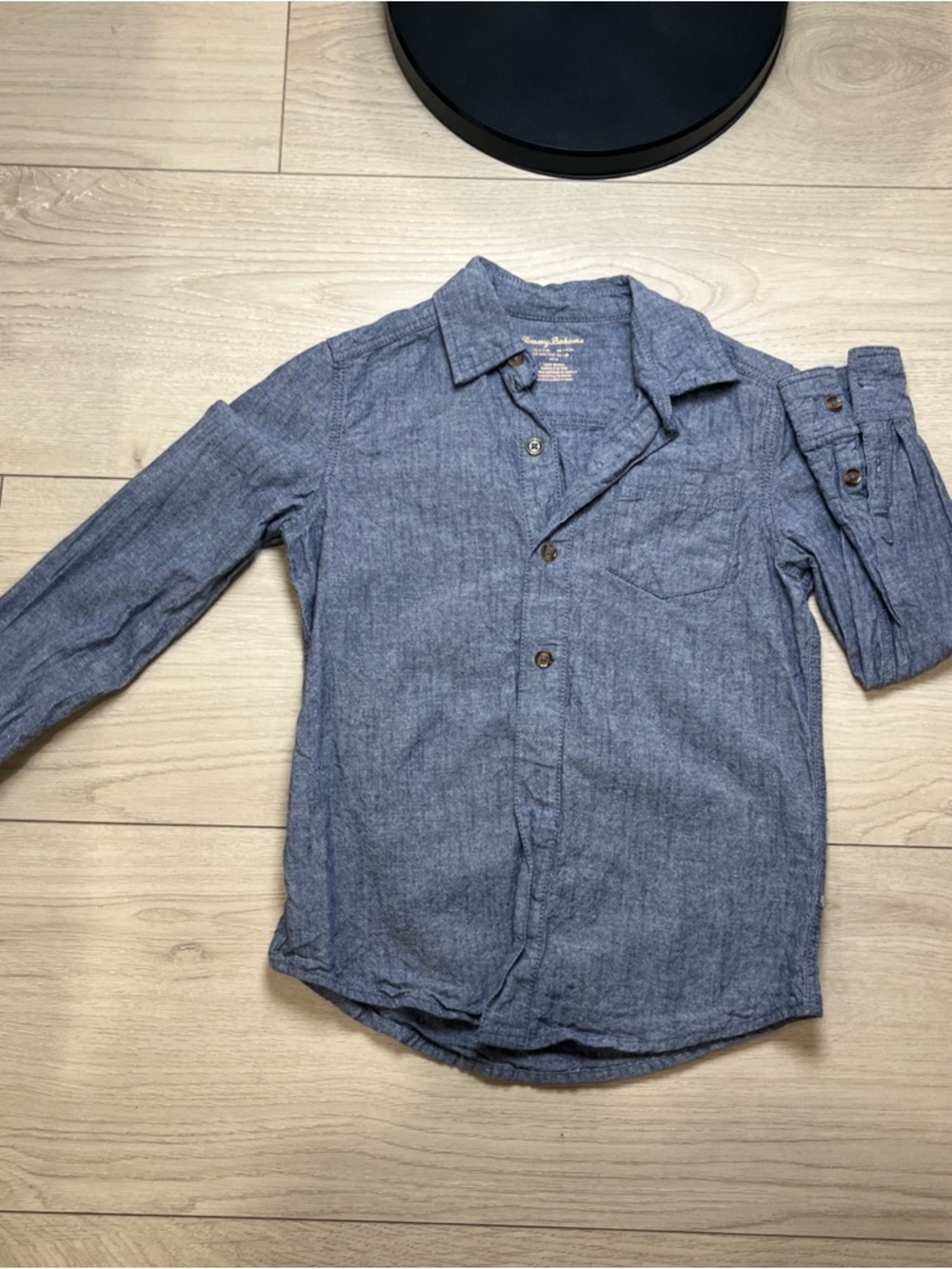 Tommy Bahama M Boys Shirt Medium 7-8 Chambray Denim Blue Long Sleeve Button Up